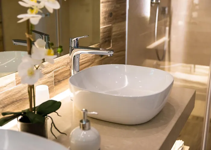 Balaia - Luxury Boutique *