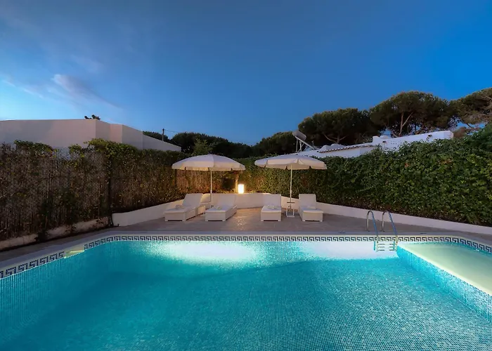 Balaia - Luxury Boutique *