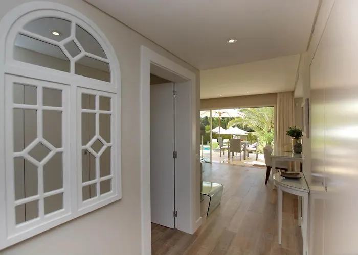 Balaia - Luxury Boutique